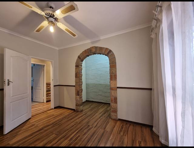 4 BEDROOM HOUSE FOR SALE IN TABLE VIEW